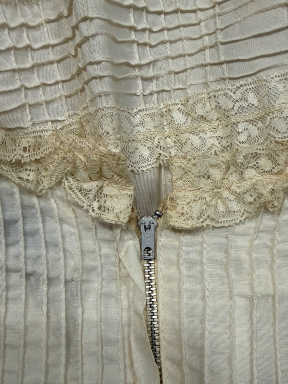 VTG 70s Tachi Castillo Ivory Prairie Maxi Dress Lace Pintuck Bell Sleeve Boho - Picture 10 of 12